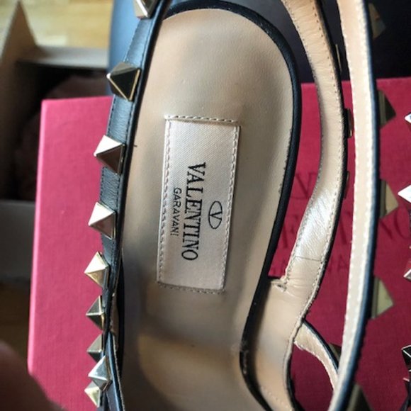 Brand New, Never Worn Valentino Garavani Women's Rockstud Cage Leather Pumps - Picture 7 of 13